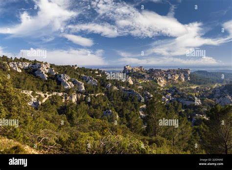 Medieval castle and village, Les Baux-de-Provence, Alpilles mountains, Provence, France Stock ...