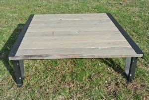 DIY Industrial Whitewashed Pallet Coffee Table - 101 Pallets