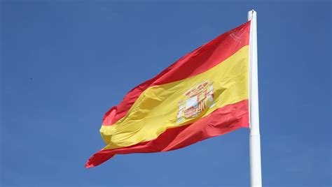 Spanish Flag image - Free stock photo - Public Domain photo - CC0 Images