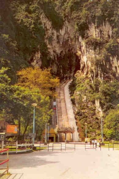 Batu Caves, 272 steps – Global Postcard Sales