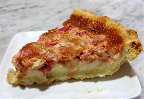 A Cake Bakes in Brooklyn: Rhubarb Custard Pie