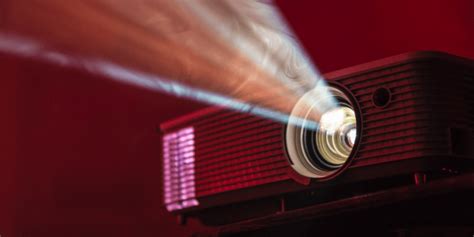 Best Projector for Artists Reviewed (Top 3 Choices in 2022)