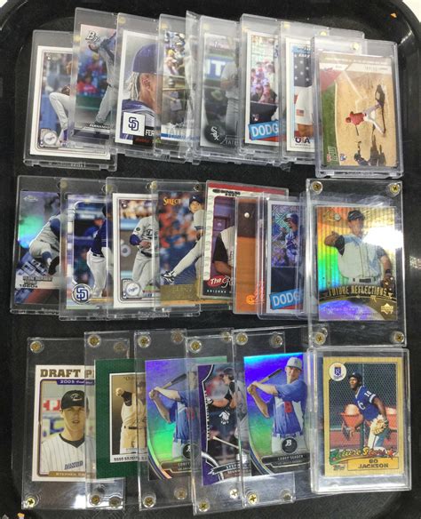 Lot - (25) Baseball Rookie Sports Cards