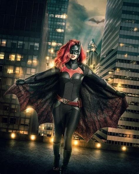 BATWOMAN バットウーマン 海外ドラマ・国内ドラマ情報・キャスト - 映画.com