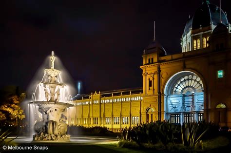 Melbourne Snaps: EXHIBITION BUILDINGS AT NIGHT | Exhibition building, Building, Melbourne australia