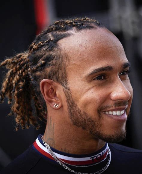 😍 his smile is everything 💜 | Lewis hamilton, F1 lewis hamilton ...