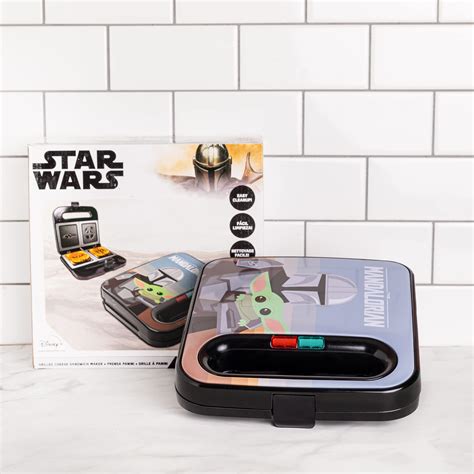 Buy Uncanny Brands The Mandalorian Grilled Cheese Maker- Panini Press and Compact Indoor Grill ...