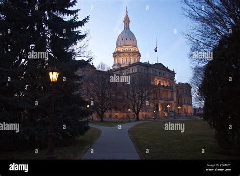 Michigan state capitol building lansing hi-res stock photography and ...