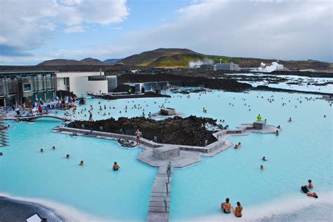 Islandia con niños: baño termal en la Blue Lagoon. | Trotajoches