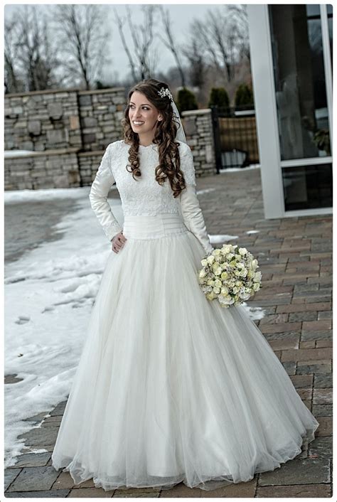 Jewish Wedding Dresses Best 10 - Find the Perfect Venue for Your ...