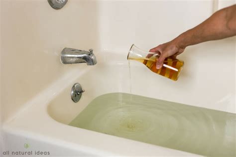 Using an Apple Cider Vinegar Bath for UTI Treatment | All Natural Ideas