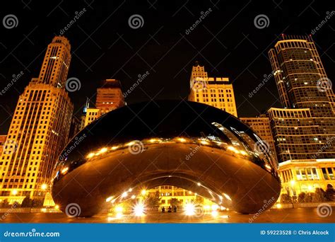 Chicago Bean at night editorial stock photo. Image of sculpture - 59223528