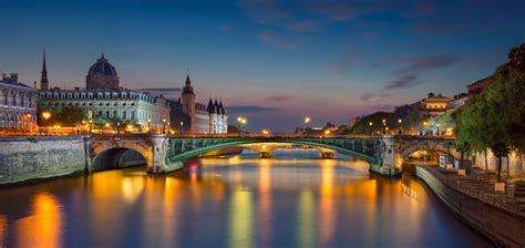 Paris, Banks of the Seine, France | World Heritage Journeys of Europe