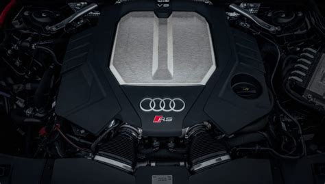 2023 Audi RS 6 Avant - Road Tests MotorWeek