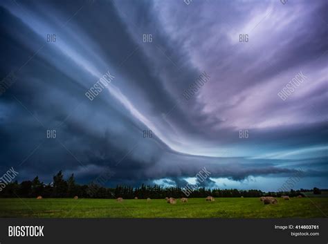 Supercell Storm Clouds Image & Photo (Free Trial) | Bigstock