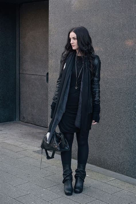 Fade | Pretty winter outfits, Black clothes women, Black leather jacket ...