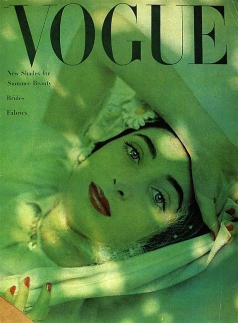 10 Stunning Vintage Magazine Covers Featuring Carmen Dell'Orefice | Copertine di vogue, Rivista ...