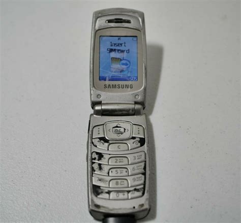 Samsung old outdated flip phone SGH-X200 VINTAGE COLLECTIBLE RARE | eBay