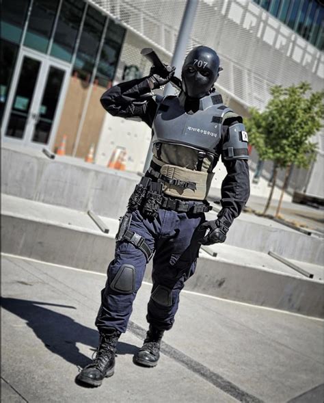 R6 Vigil cosplay : r/Rainbow6