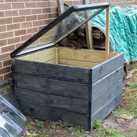 DIY Cold Frame - A Easy Way to Protect Your Plants