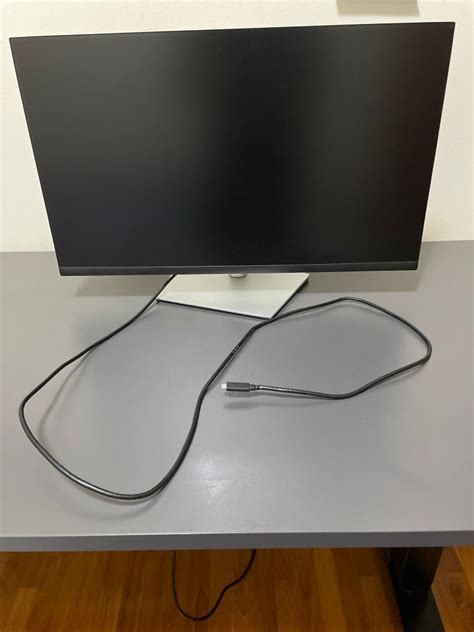 Dell USB-C Full HD Monitor P2722HE. Price $150 (new one costs $390 ...