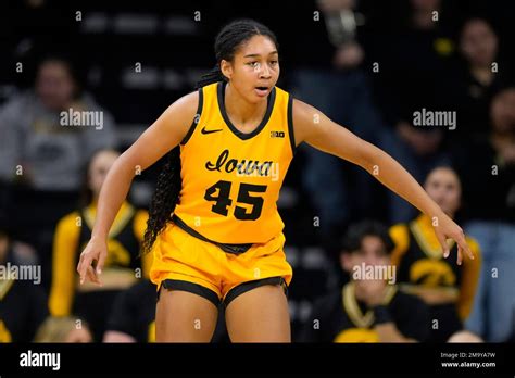 Iowa forward Hannah Stuelke (45) plays defense during the second half ...