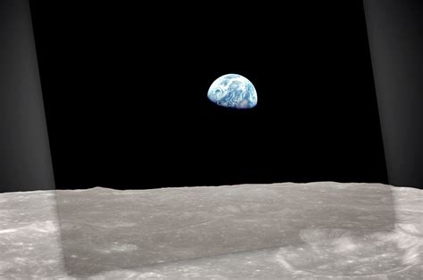 NASA recreates iconic Apollo 8 'Earthrise' 45 years later using orbiter data (video) | collectSPACE