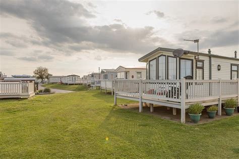 BARMSTON BEACH HOLIDAY PARK - Updated 2021 Prices, Campground Reviews ...