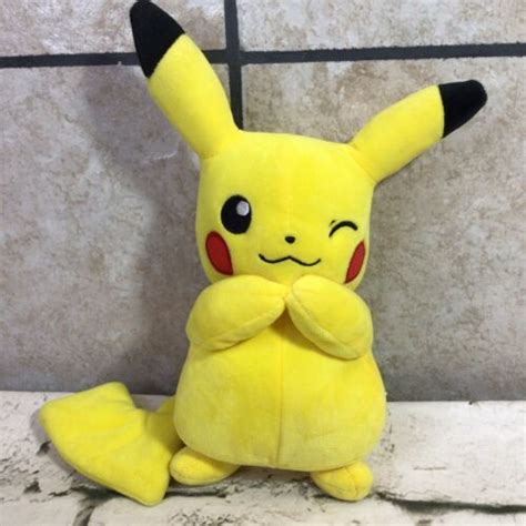 Pokémon Pikachu Winking Plush 10” Nintendo Stuffed Animal Gamer Toy 2022 - Other