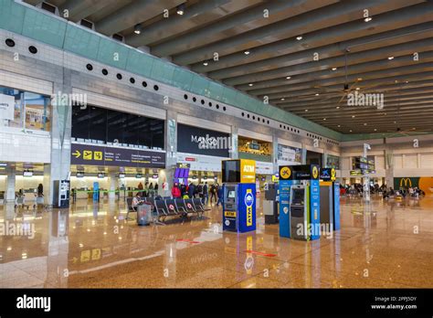 Barcelona Airport Terminal 2 in Spain Stock Photo - Alamy