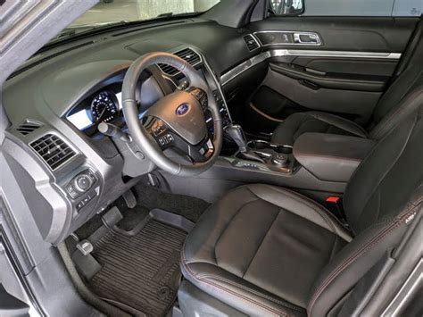 2018 Ford Explorer - Interior Pictures - CarGurus