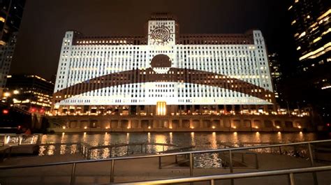 Art on theMART SHCHEDRYK - CAROL OF THE BELLS