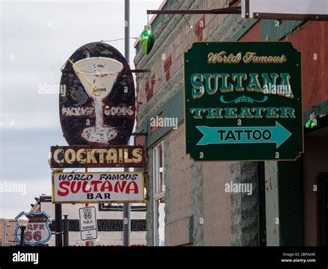 Route 66 signs Stock Photo - Alamy