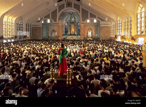 Quiapo church black nazarene hi-res stock photography and images - Alamy