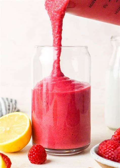 Raspberry Smoothie - JoyFoodSunshine