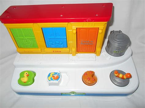 Toys & Hobbies PREOWNED FISHER PRICE ANIMAL POP-UP WITH SOUND TOY ...