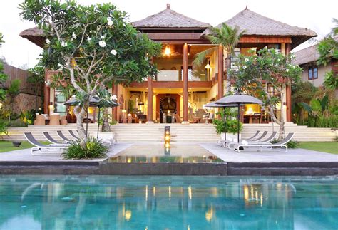 Traditional Balinese Architecture As Seen In Today's Bali Luxury Villas ...