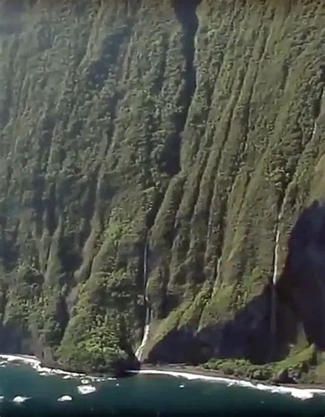 Top 10 Hawaiian waterfalls | Wondermondo