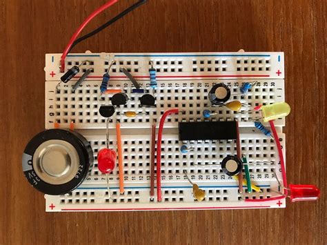 low power - Solar-powered 74HC14 LED flasher: oscillators interfere - Electrical Engineering ...