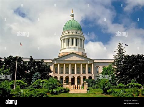 Augusta Maine State Capitol Building Stock Photo - Alamy