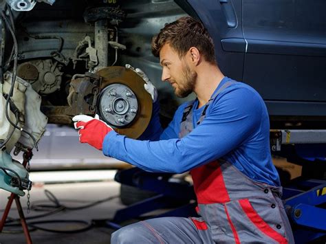 13+ Things Your Auto Mechanic Won't Tell You