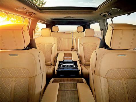 How the Jeep Wagoneer interior was designed to be the right size ...