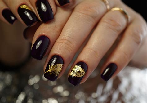 Short Black And Gold Nails Shop Stock | www.pinnaxis.com