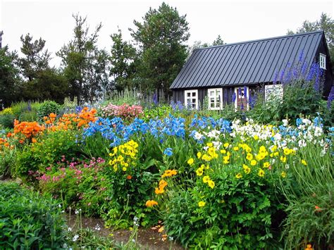 Akureyri Botanical Garden | Botanical gardens, Gardens of the world ...