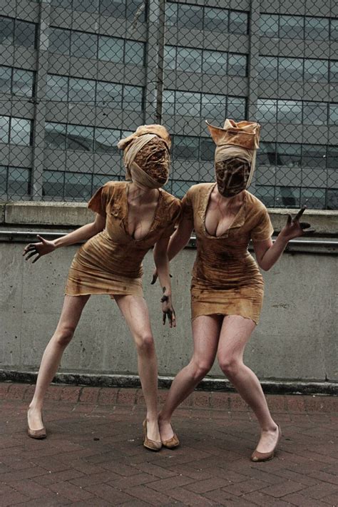 Silent Hill creepy Nurses .. | Silent hill nurse, Silent hill nurse costume, Cosplay costumes