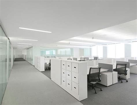 White Office Interior Design by Garcia Tamjidi, Open Office Areas with ...