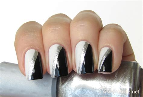 Day 7: BLACK & WHITE nails – Mari's Nail Polish Blog