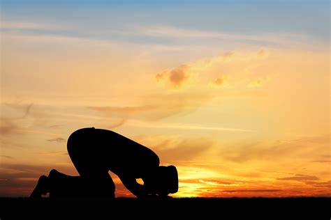 Meaning and Essence of Prayer - IslamiCity