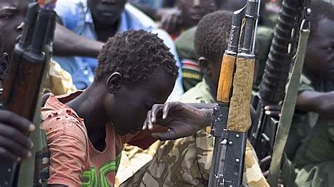 South Sudan: 145 child soldiers released - Unicef - BBC News