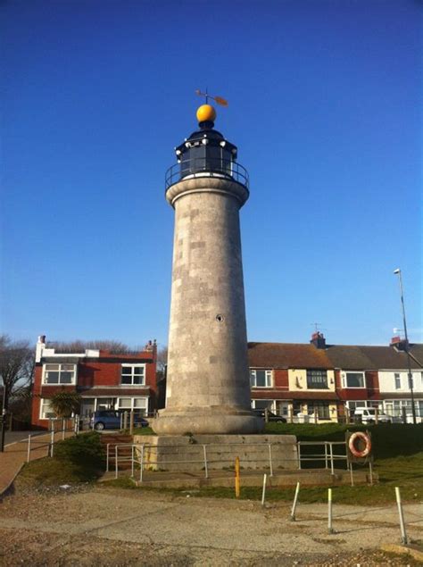 Shoreham Lighthouse | Lighthouse, West sussex, City house